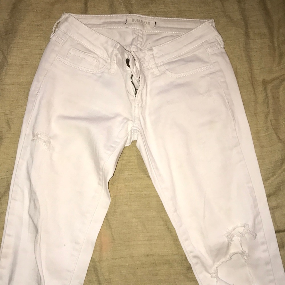 Bullhead ripped skinny pants
